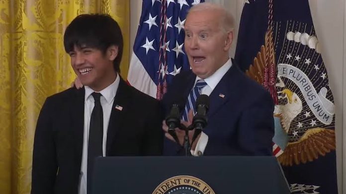 ANOTHER gaffe_ Biden brings young man on stage to sing Happy Birthday, but instantly forgets his name 737373
