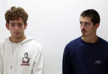 19-Year-Old Teenagers Caught In Possession Of 5,000 Live Ants, Hidden In Test Tubes