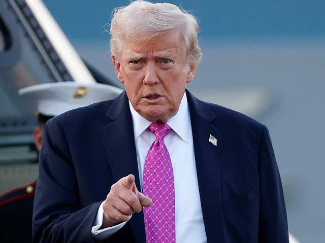 Trump issues THREE-word threat as Iran opens up new front and oil surges to $100 per barrel 726262