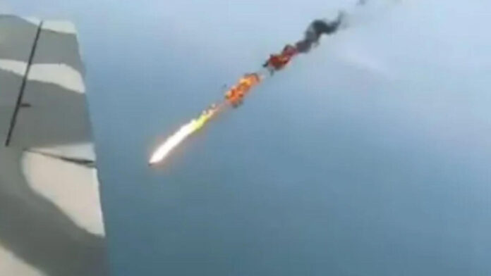 Ukraine gunner shoots DOWN Russian drone from open cockpit with wave of long-range strikes 737373 (1)