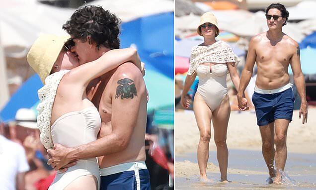 _Katy Perry and Justin Trudeau make sparks FLY during PDA-packed beach celebrating one year into romance 41414114