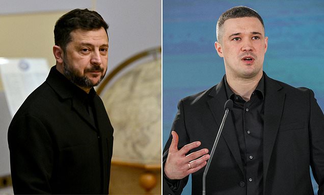 Ukraine's axed defence minister demands wartime presidential ELECTION - polls say he would beat Zelensky 625225